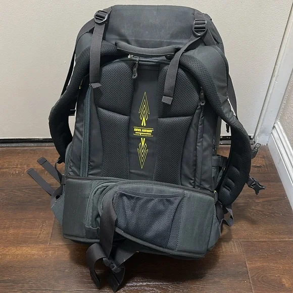 Mountainsmith Parallax Camera Backpack - Picture 7 of 9